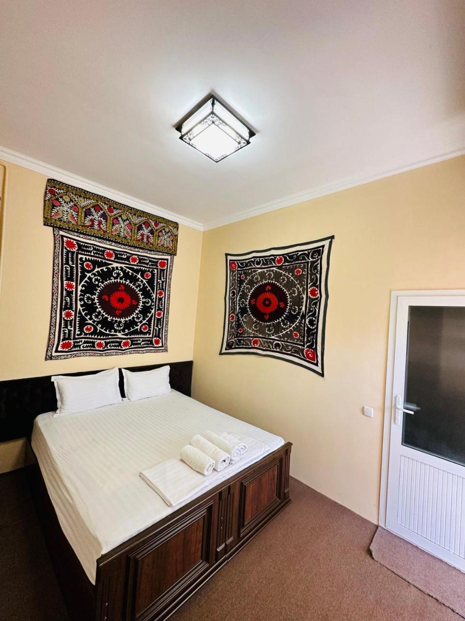 Al-Motrudiy Hotel Samarkand Buitenkant foto